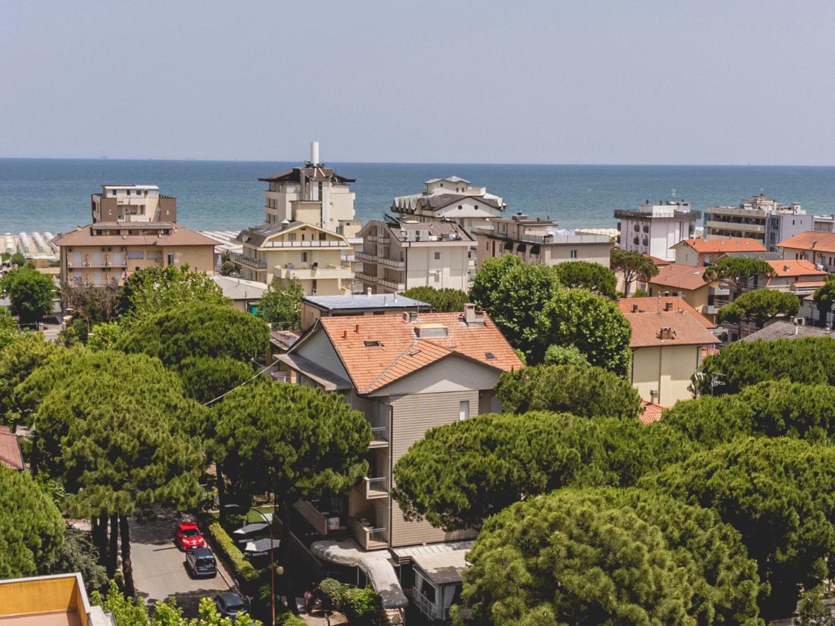 Hotel Loretta & Dependance Cervia Exterior photo